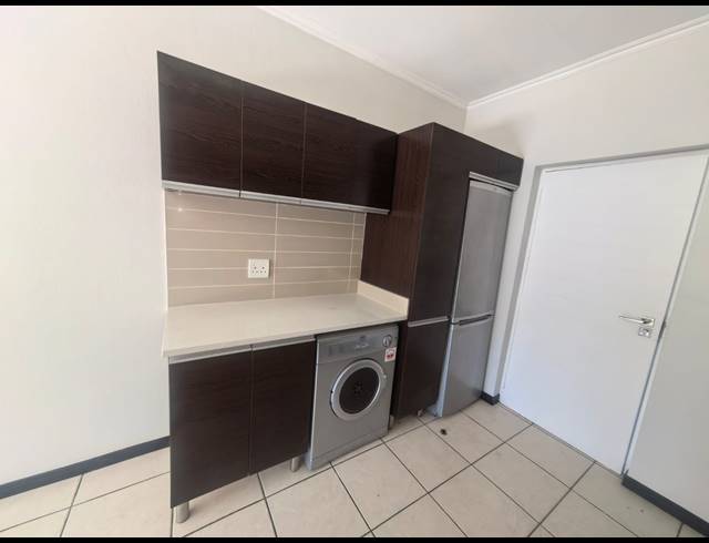 2 bed property to rent in GLENEAGLES